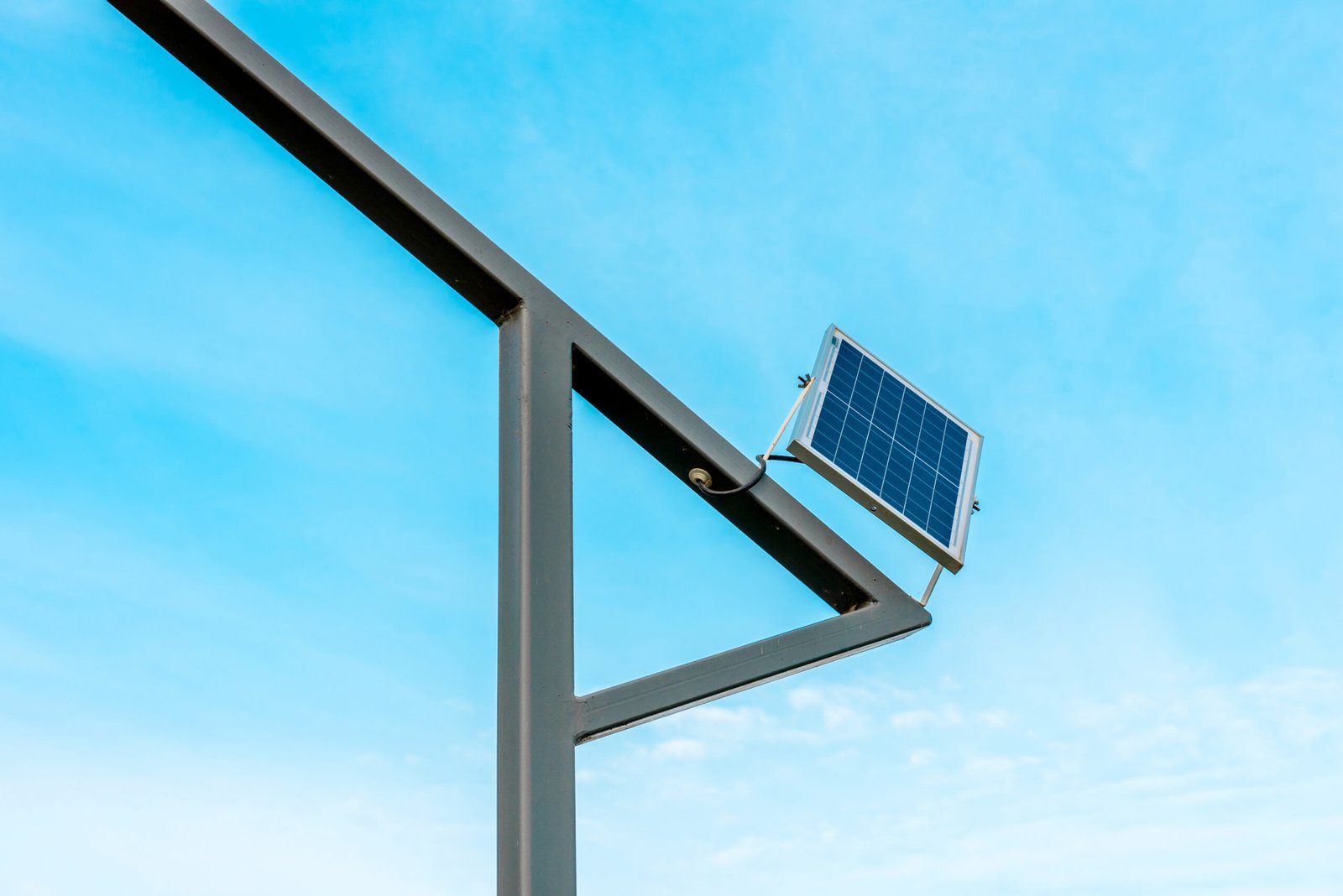 All-in-one solar street light